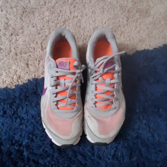 Nike size 6.5 - Picture 5 of 6